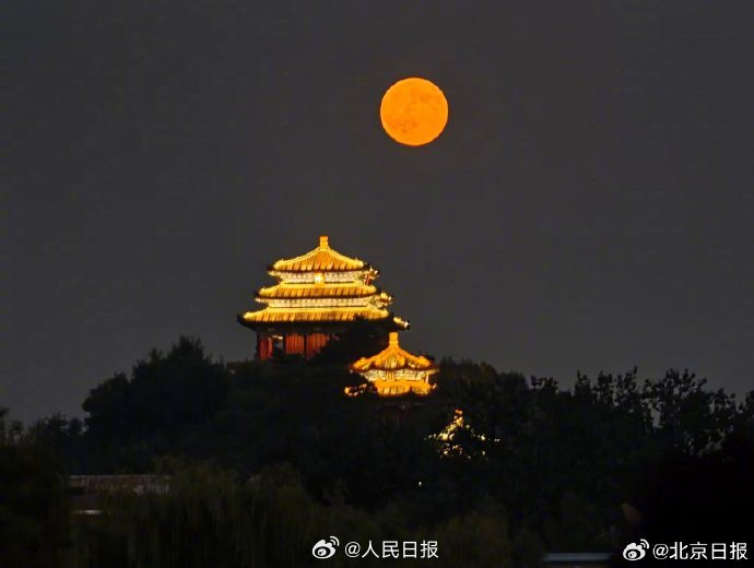 十六的月亮圆了 360度无死角的大圆月亮