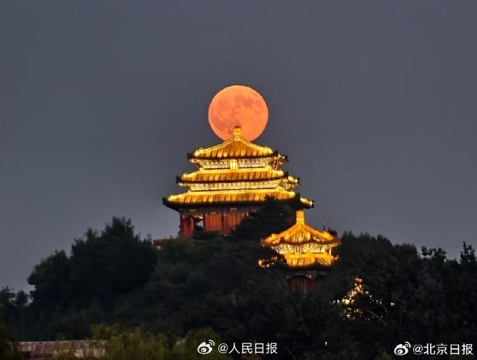 十六的月亮圆了 360度无死角的大圆月亮