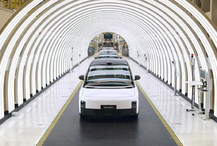 小小冷却液，重伤市值1700亿理想汽车