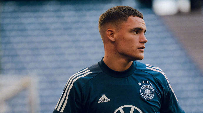 “西班牙足球甲级联赛16岁新星被豪门追逐德