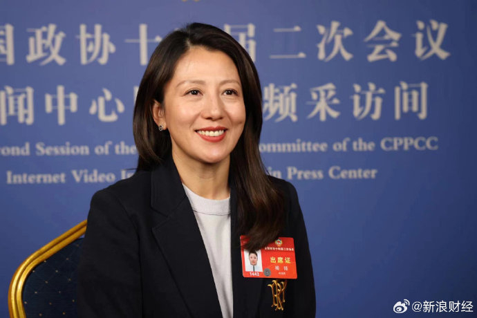 社交媒体围攻教练是否对运动员的心理恢复和表现产生不可逆的负面影响？