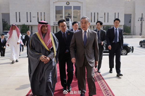 王毅出访中东三国,传递什么信号?