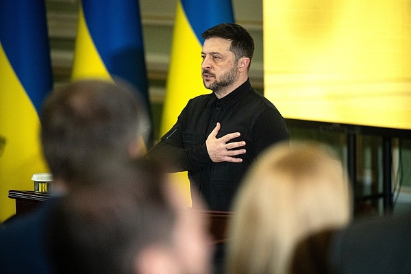 泽连斯基：俄总统官邸遭袭“纯属捏造”