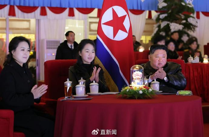 2026年第一秒，金正恩收获爱女一吻