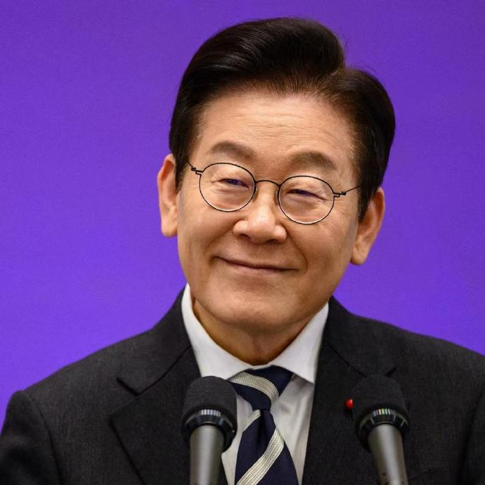 3/4韩国人对脱发焦虑，李在明曾称：脱发治疗应纳入医保，这对年轻人“生死攸关”