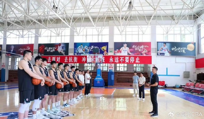CBA教练荒日益严峻优秀教练为何成为稀缺资源？(图1)