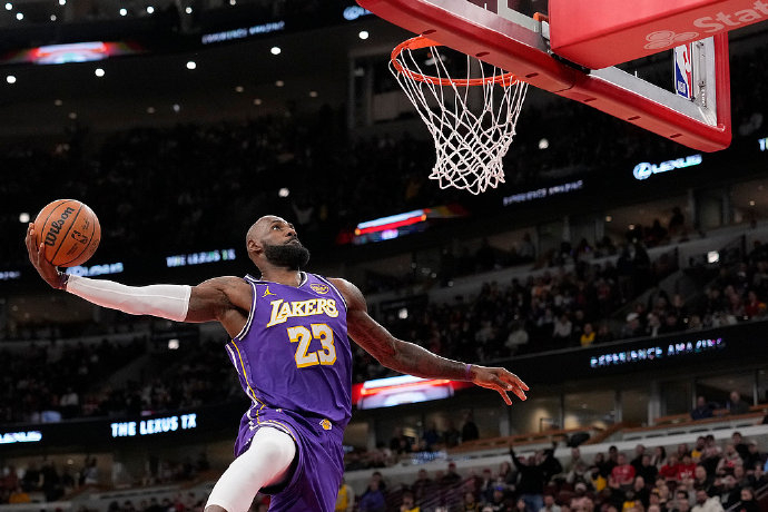 当传奇球星首次以替补身份U23亚洲杯_U23亚洲杯直播_赛事直播LIVE入选全明星NBA新时代的标志性时刻是否已到来？