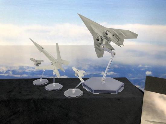 即将推出的ADF-11F Raven模型
