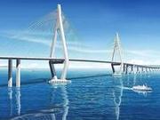 港珠澳大桥历时8年贯通跨越伶仃洋 创多个世界之最