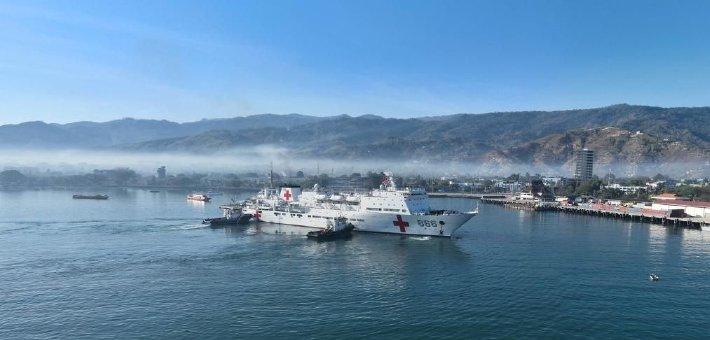 中国海军医院船再访东帝汶