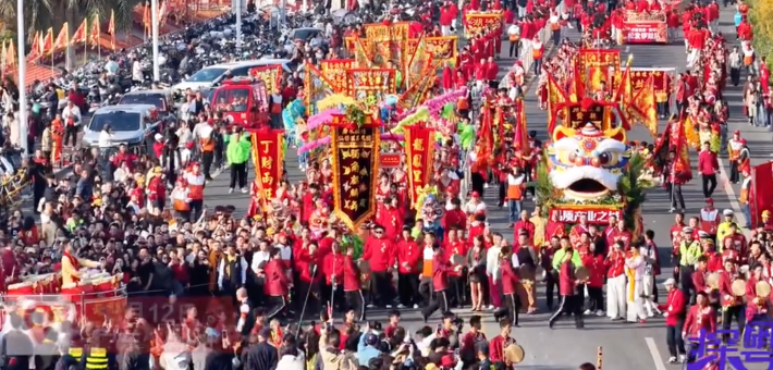 潮州青龙庙会上演非遗全家福