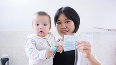 广西妈妈带三娃做公益超500小时