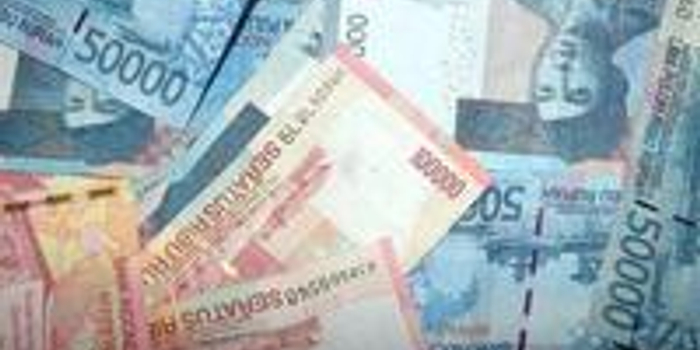 印尼盾跌至98年最低 中国使馆:勿携大量外币出