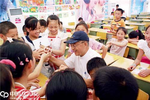 “你不知道鼓声会传多远”