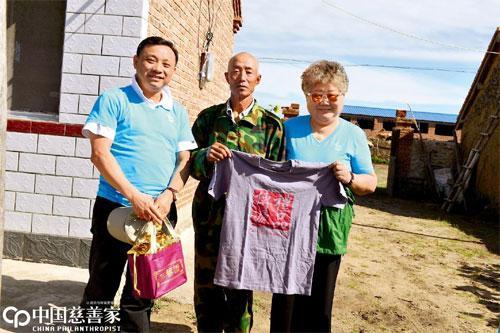2006年,毛振华成为海惠·小母牛顾问委员会主席