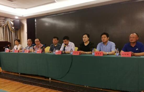 此次公益行活动得到了乐山市扶贫开发局、市卫健委、市残联等部门的大力支持。