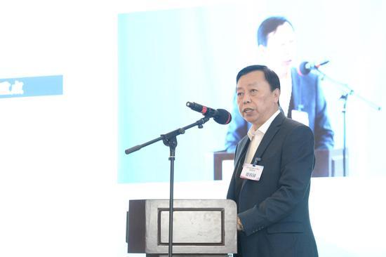 中华思源工程扶贫基金会副秘书长、中国电商扶贫联盟副主席兼秘书长陶鸣出席并作主旨演讲