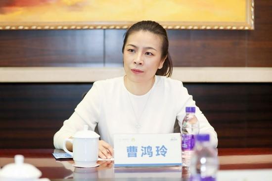 融创服务集团执行董事兼行政总裁曹鸿玲讲话