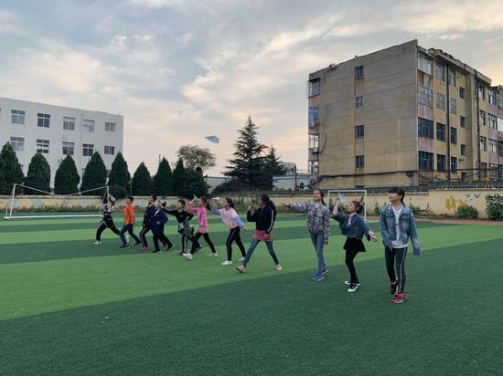 2019年秋季学期,航模班孩子们一起“放飞梦想”
