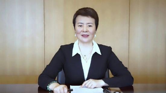 人民日报文化传媒有限公司副总经理鲁晓榕致辞