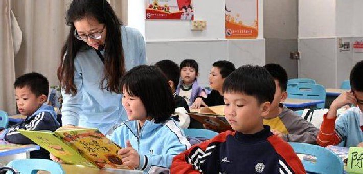 “官方带娃”服务启动