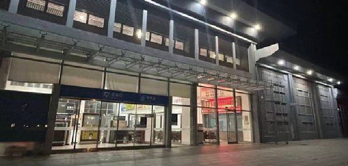 海南环岛高铁整装迎客来