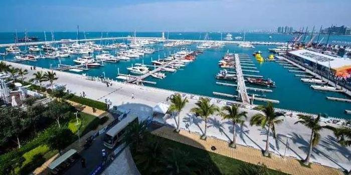 海南2019将重点发展旅游业、现代服务业等