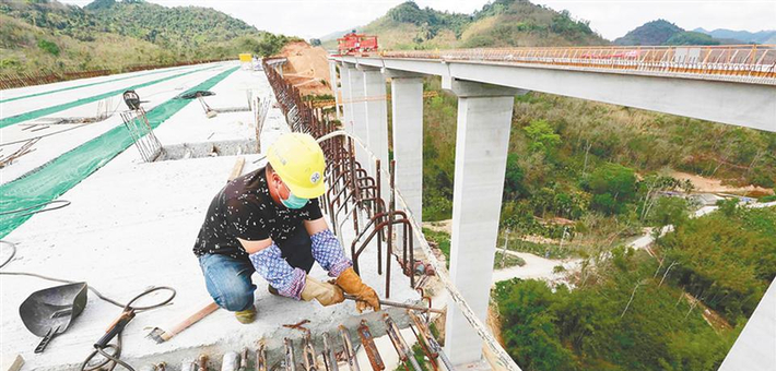 儋白高速项目七成复工