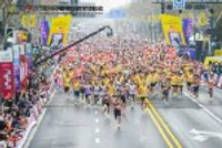 2026武汉马拉松激情开跑，两项赛会纪录被打破