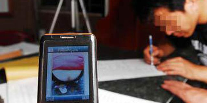 湖北男子躲进医院厕所 偷拍女性隐私部位被拘