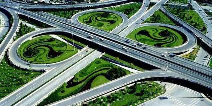 中国高速公路突破14万公里 里程规模世界第一