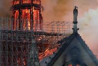 巴黎圣母院火灾损失巨大 重建需几十年