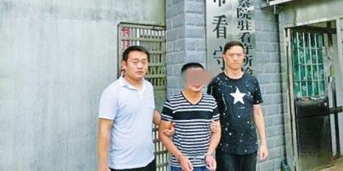 商丘男子遇假交警办驾照冤花8万元 骗子被刑拘