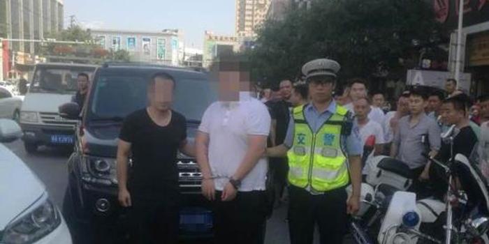 违反限号被查?郑州交警一查发现车主竟是在逃