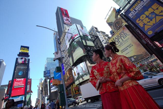 世界知名城市“南京周”纽约站:最美新娘闪耀纽约时代广场