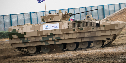 国产最新锐步战车闪耀亮相 VN12技压群雄