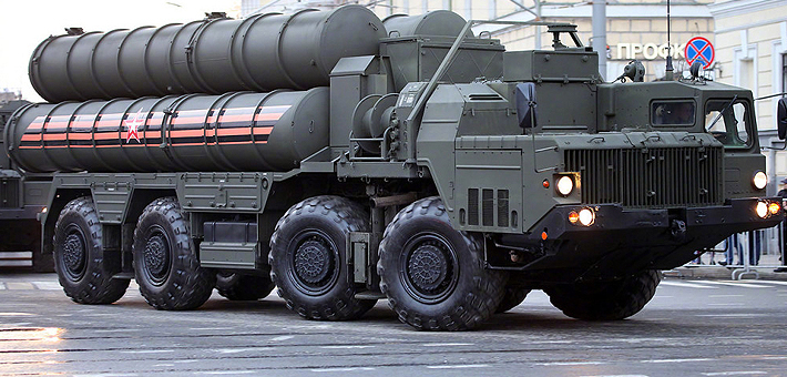外形粗壮!俄军S400等导弹亮相阅兵彩排