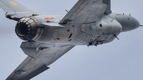 矢量歼10B秀飞行