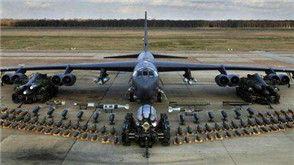 美B52调至关岛基地