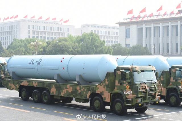 巨浪2潜射洲际导弹惊艳亮相