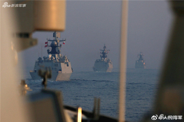 ֱ���ж����Ͼ��ݣ�˫���������л���ʵ��