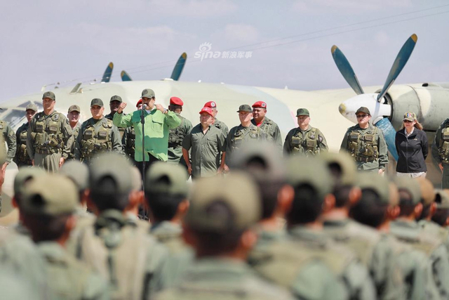 ����ץ��ǹ���ӣ�ί��������ͳ�Ӳ�װ����8�Ŀս�����