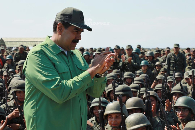 ����ץ��ǹ���ӣ�ί��������ͳ�Ӳ�װ����8�Ŀս�����