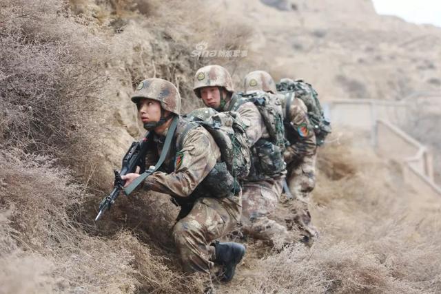 我陆军侦察兵陌生地域逆袭突围