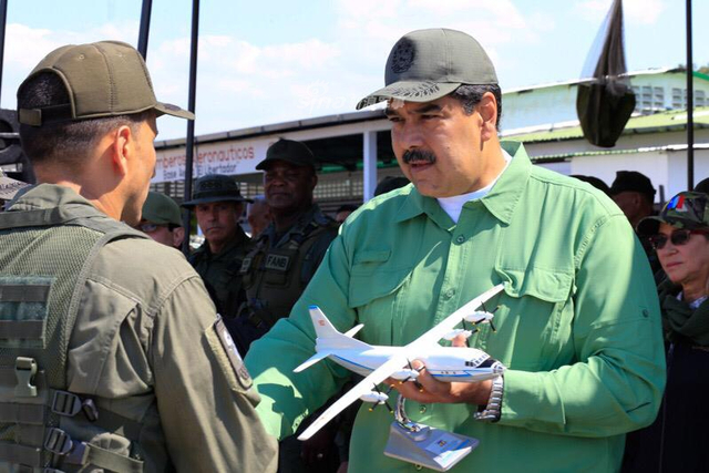 ����ץ��ǹ���ӣ�ί��������ͳ�Ӳ�װ����8�Ŀս�����