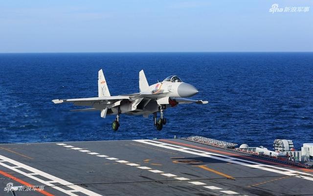 美称中国研双座型歼15电子战机 将用歼16相控阵雷达