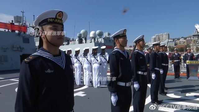 毛妹和盐面包!中方参演舰艇编队抵达俄罗斯