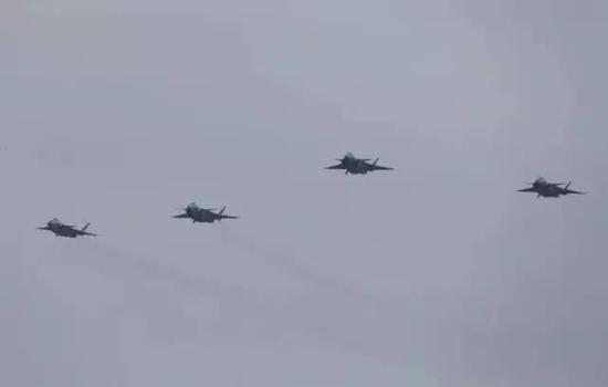 歼-20对付F-35还是有很大把握的