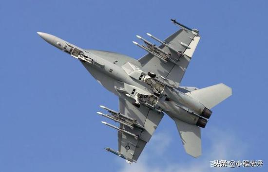 EA-18G电子战飞机