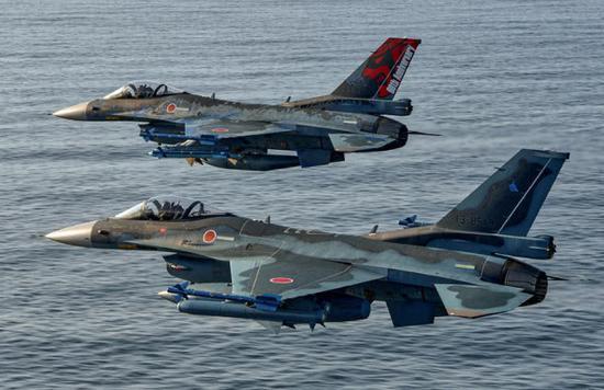 日本F-2任务接近中国“飞豹”,但空战性能更好